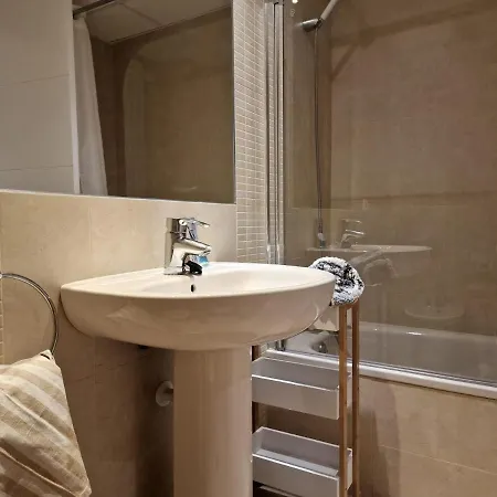 Edificio Larimar קלפה